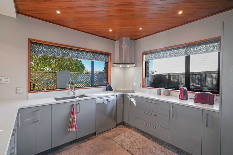 Photo of property in 4 Chamberlain Lane, Rangiora, 7400