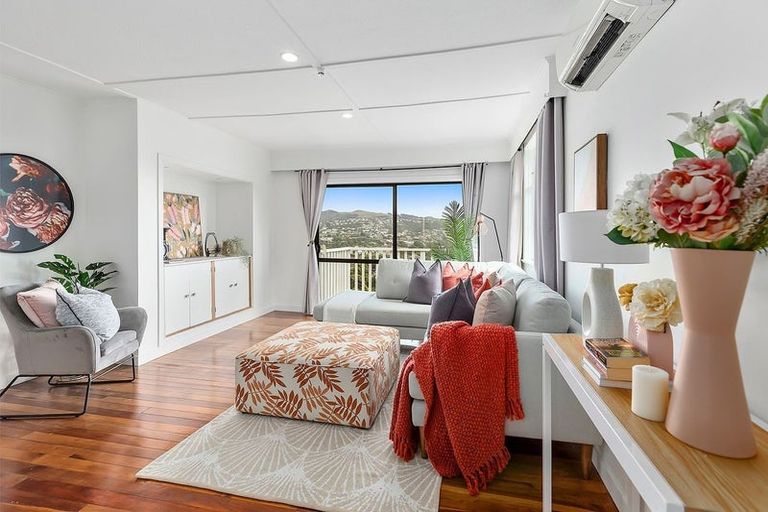 Photo of property in 2 Mapplebeck Street, Titahi Bay, Porirua, 5022