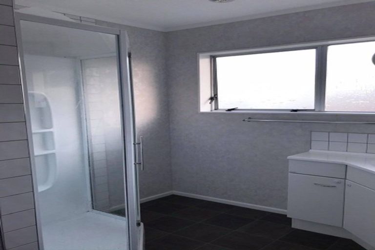 Photo of property in 8a Beauly Grove, Papakowhai, Porirua, 5024