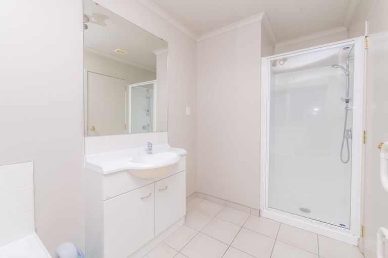 Photo of property in 3 Fitchburg Place, Mangere, Auckland, 2022