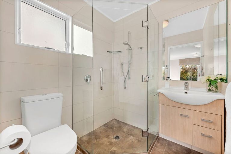 Photo of property in 8 Derby Downs Place, Ellerslie, Auckland, 1051