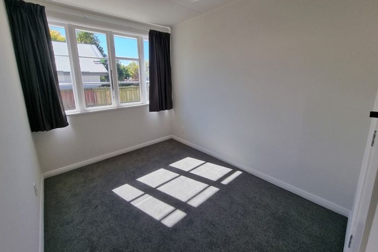 Photo of property in 27 Kenney Crescent, Fairfield, Hamilton, 3214