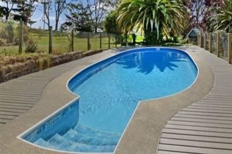 Photo of property in 55 Messenger Road, Stillwater, Silverdale, 0993