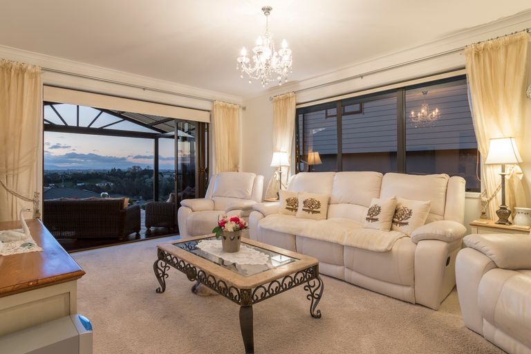 Photo of property in 44 Estuary View Road, Welcome Bay, Tauranga, 3112