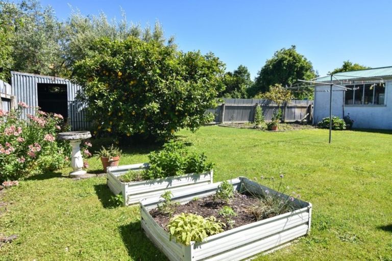 Photo of property in 10-12 Mckenzie Terrace, Carterton, 5713