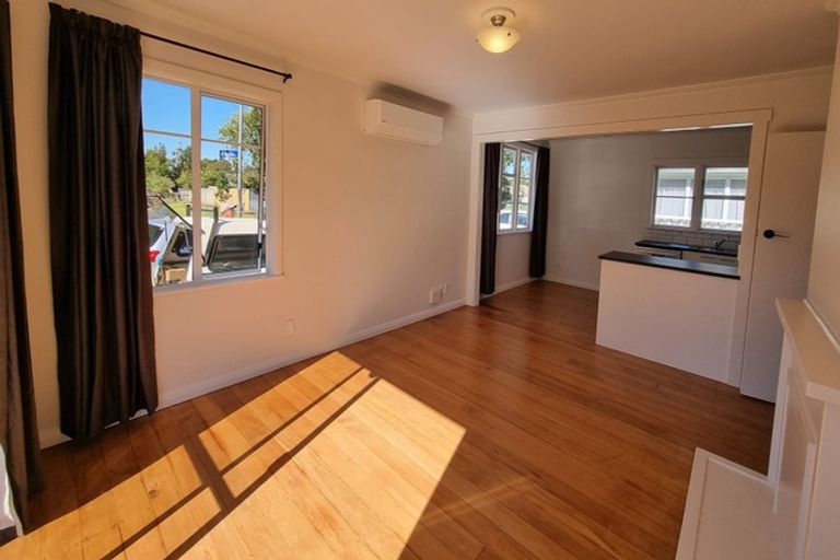 Photo of property in 27 Kenney Crescent, Fairfield, Hamilton, 3214