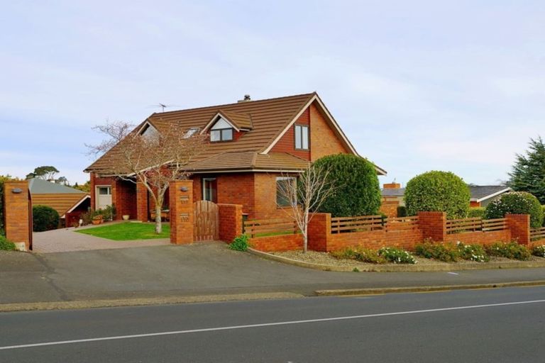 Photo of property in 110 Larnach Road, Vauxhall, Dunedin, 9013