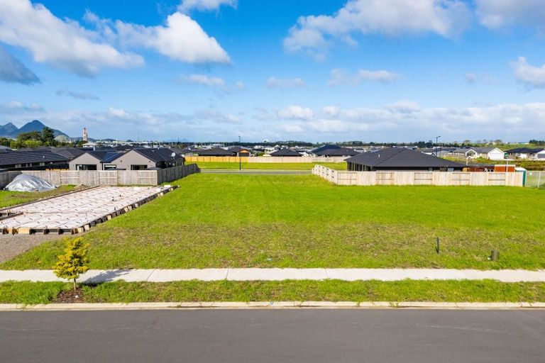 Photo of property in 9 Taurangawaka Road, One Tree Point, 0118