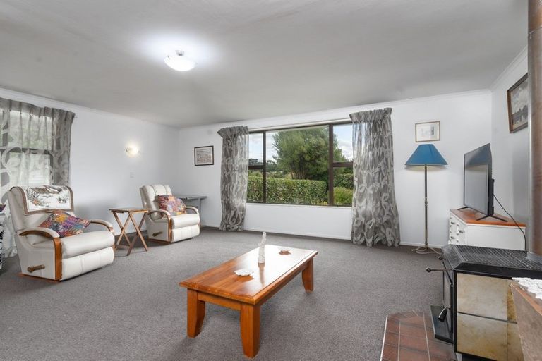 Photo of property in 91 Stanly Street, Eketahuna, 4900