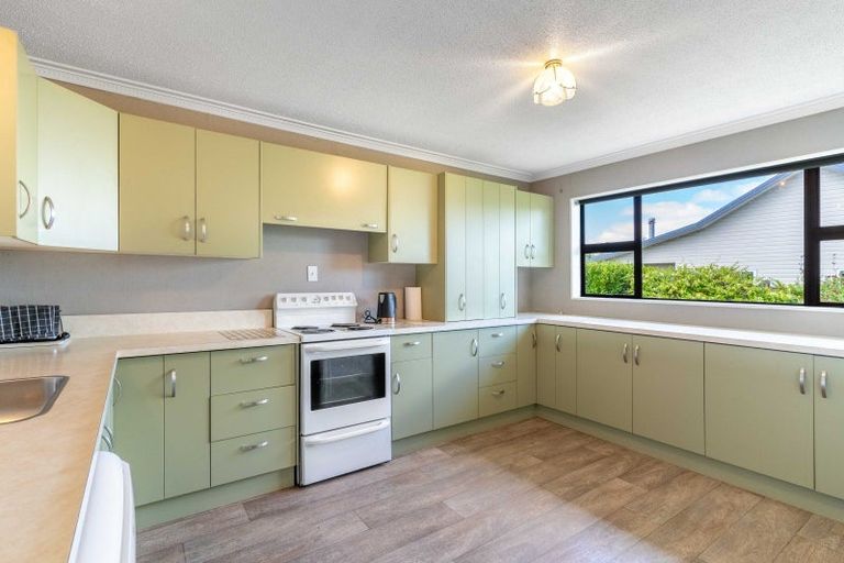 Photo of property in 1 Gow Street, Winton, 9720