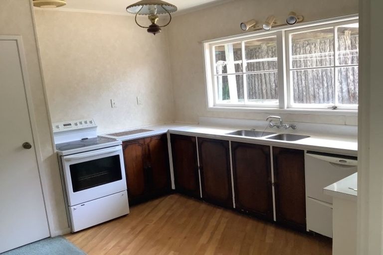 Photo of property in 13 Hamish Place, Sunnyhills, Auckland, 2010