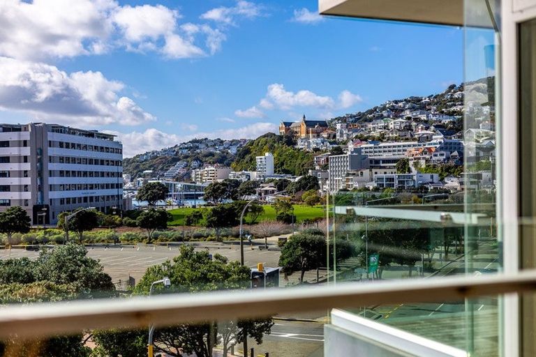 Photo of property in Piermont Apartments, 3d/82 Cable Street, Te Aro, Wellington, 6011