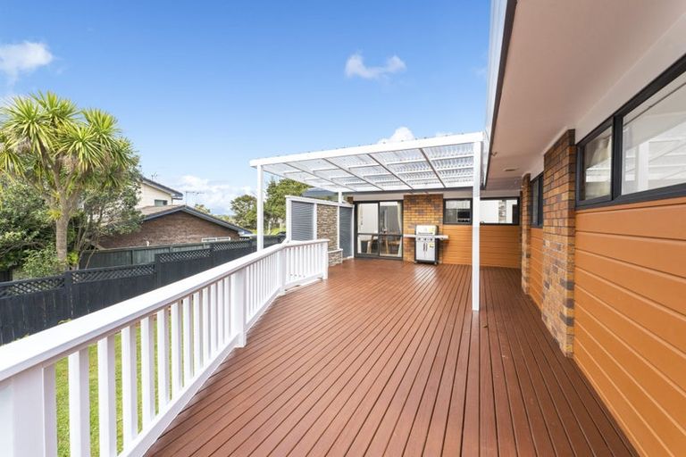Photo of property in 14 Rhinevale Close, Henderson, Auckland, 0612