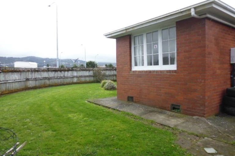Photo of property in 83 Cambridge Terrace, Waterloo, Lower Hutt, 5011