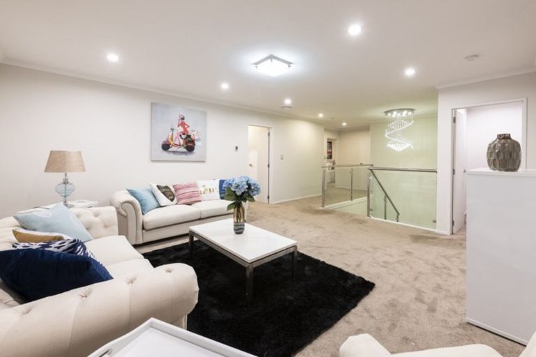 Photo of property in 3 Moville Drive, Flat Bush, Auckland, 2019