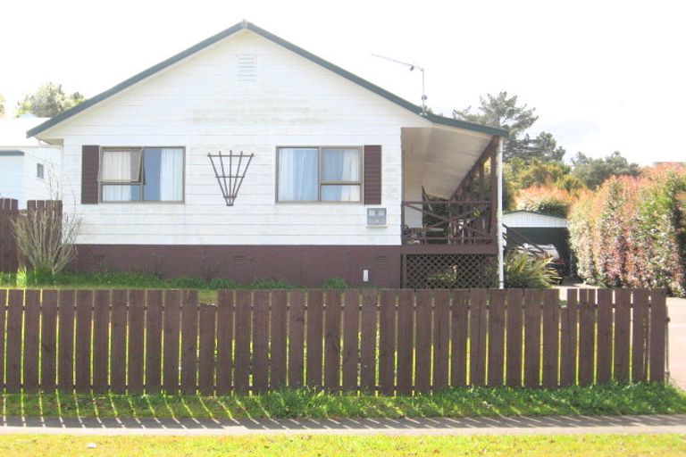 Photo of property in 41 Eureka Place, Parahaki, Whangarei, 0112