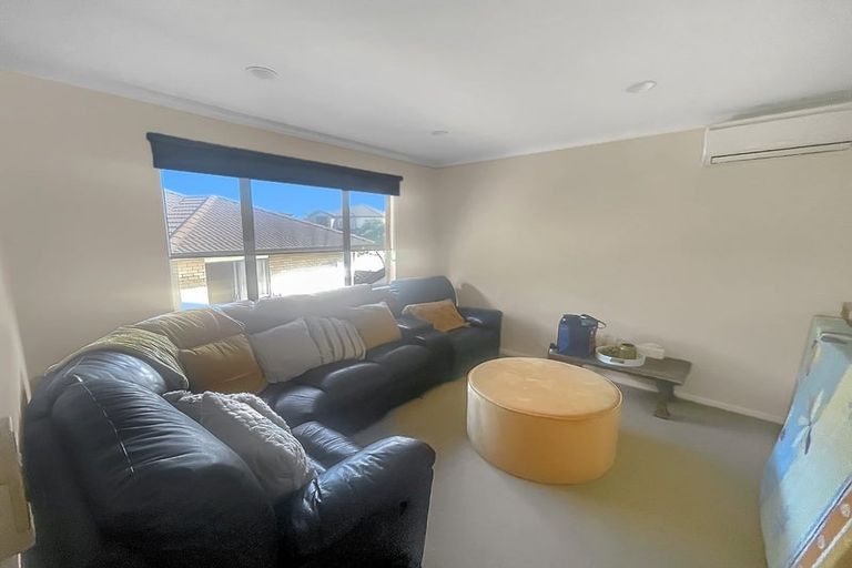 Photo of property in 107 Pine Harbour Parade, Beachlands, Auckland, 2018