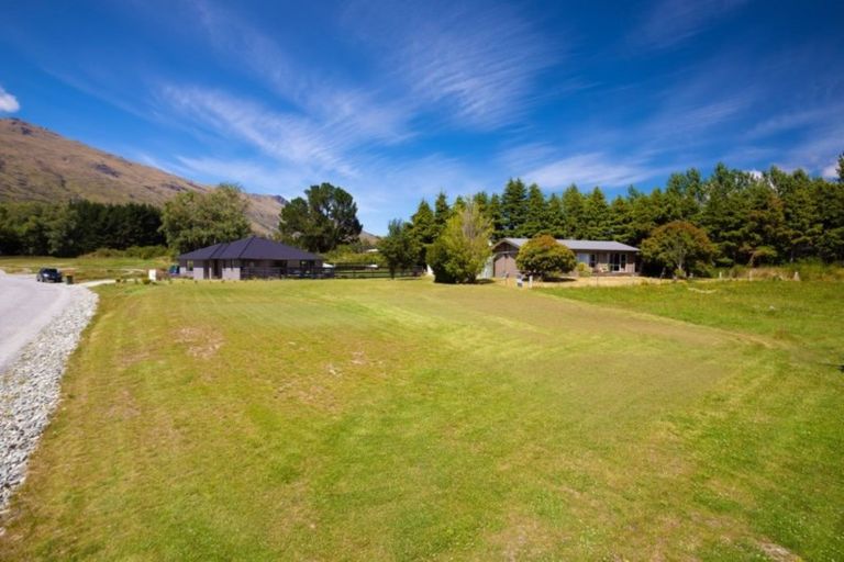 Photo of property in 8 Lakefield Close, Kingston, Athol, 9793