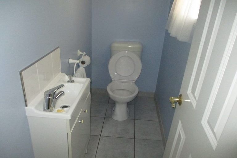 Photo of property in 361 Arapaepae Road, Levin, 5571