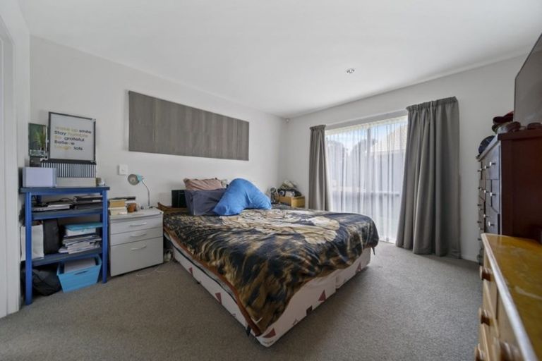Photo of property in 4c Sheriff Place, Randwick Park, Auckland, 2105