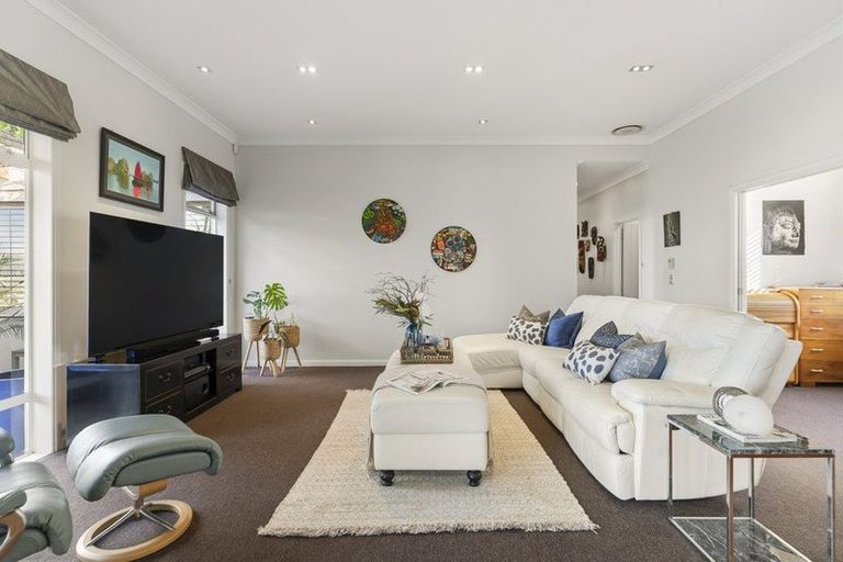 Photo of property in 39 Grace James Road, Pukekohe, 2120