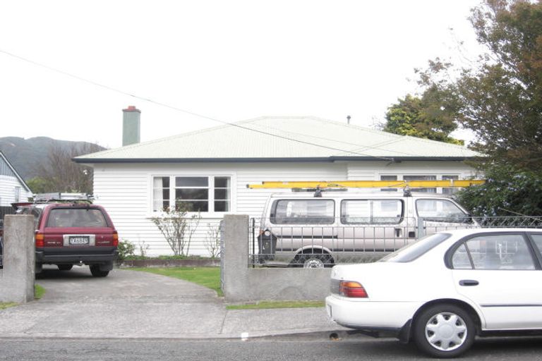Photo of property in 6 Trinity Avenue, Epuni, Lower Hutt, 5011