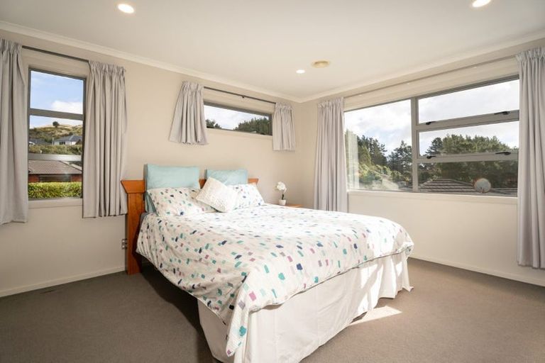 Photo of property in 25 Winsley Terrace, Churton Park, Wellington, 6037