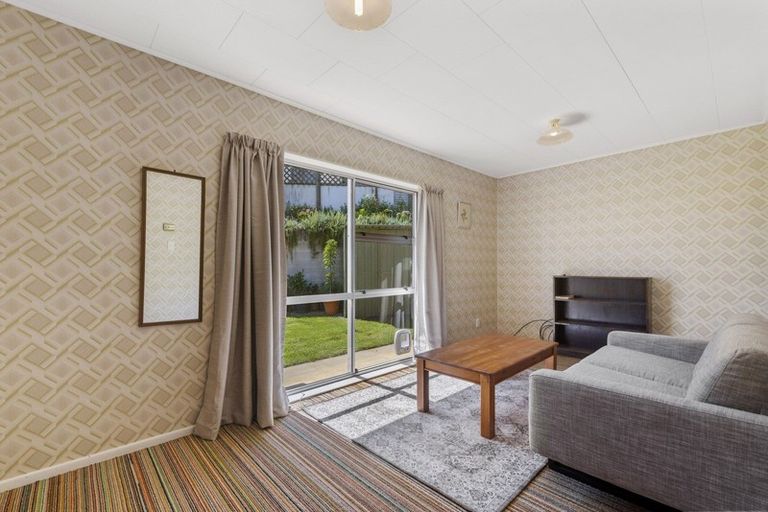 Photo of property in 16 Henare Place, Tihiotonga, Rotorua, 3015