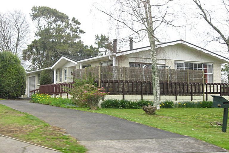 Photo of property in 35a Old South Road, Okato, 4335