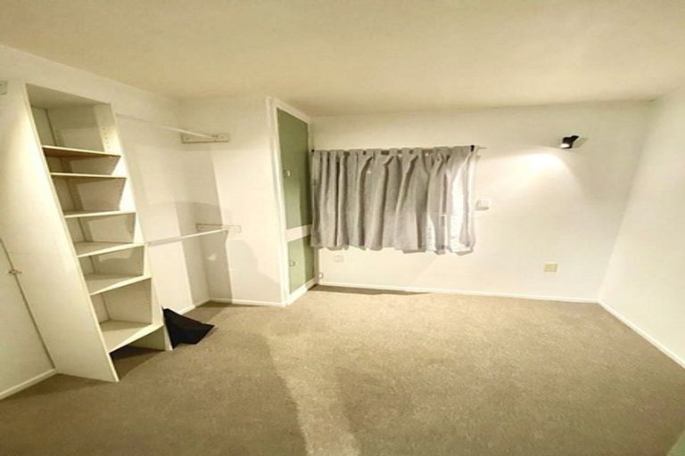 Photo of property in 11/52 Russell Terrace, Berhampore, Wellington, 6023