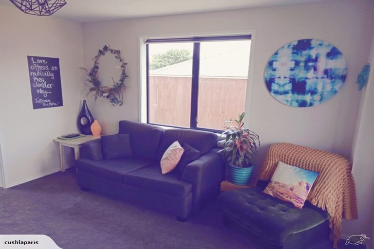 Photo of property in 6 Huetu Place, Bell Block, New Plymouth, 4312