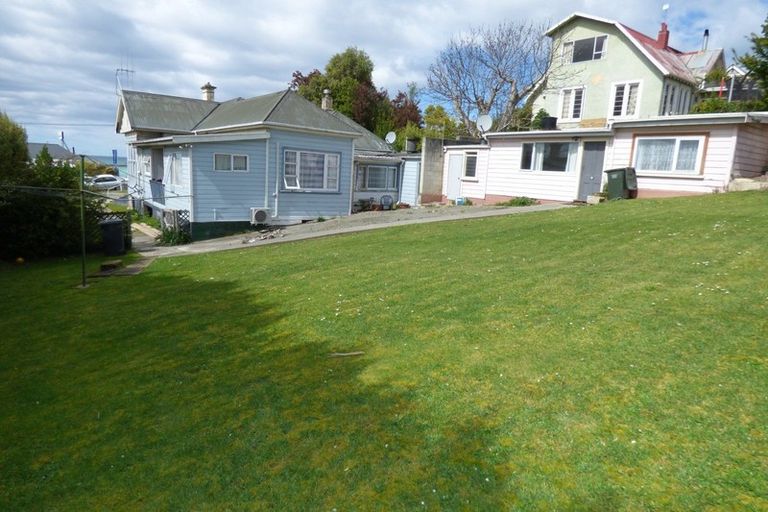 Photo of property in 52 Tees Street, South Hill, Oamaru, 9400