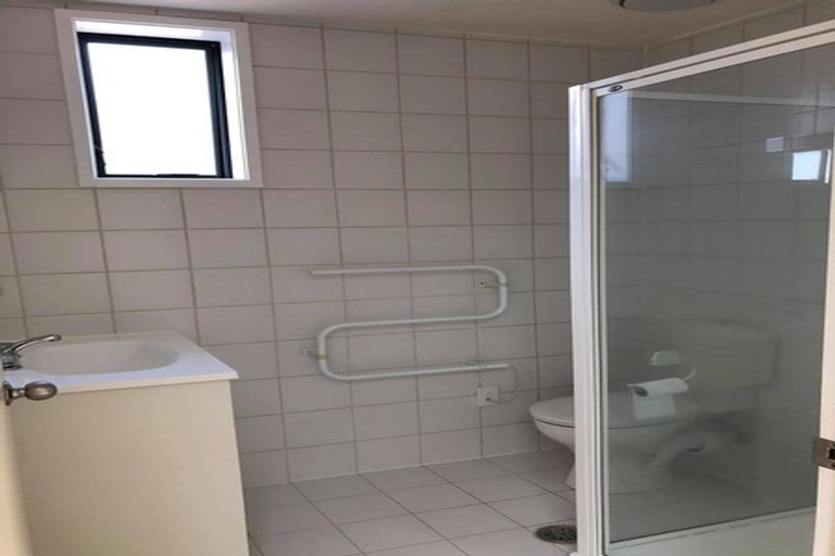 Photo of property in 2/13 Havelock Avenue, Forrest Hill, Auckland, 0620