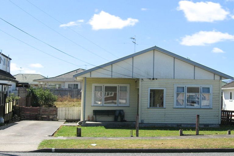 Photo of property in 13 John Street, Trentham, Upper Hutt, 5018