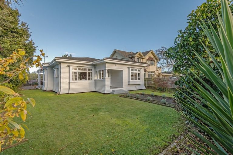 Photo of property in 256 Albert Street, Hokowhitu, Palmerston North, 4410