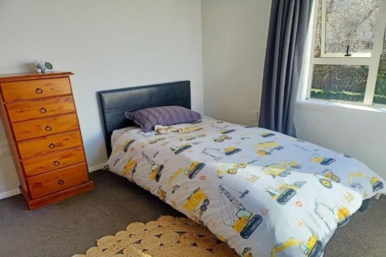 Photo of property in 11 Kendal Avenue, Burnside, Christchurch, 8053