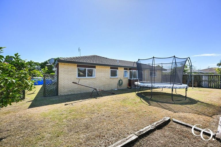 Photo of property in 15 Dalton Drive, Papamoa Beach, Papamoa, 3118