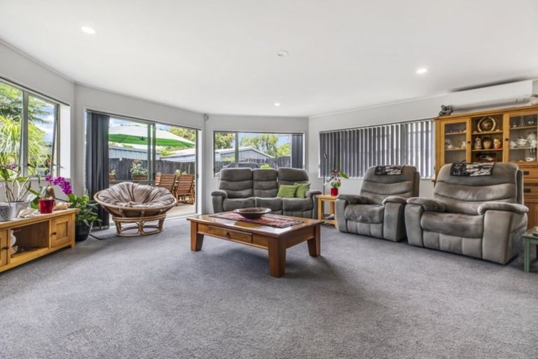 Photo of property in 119a Clevedon Road, Papakura, 2110