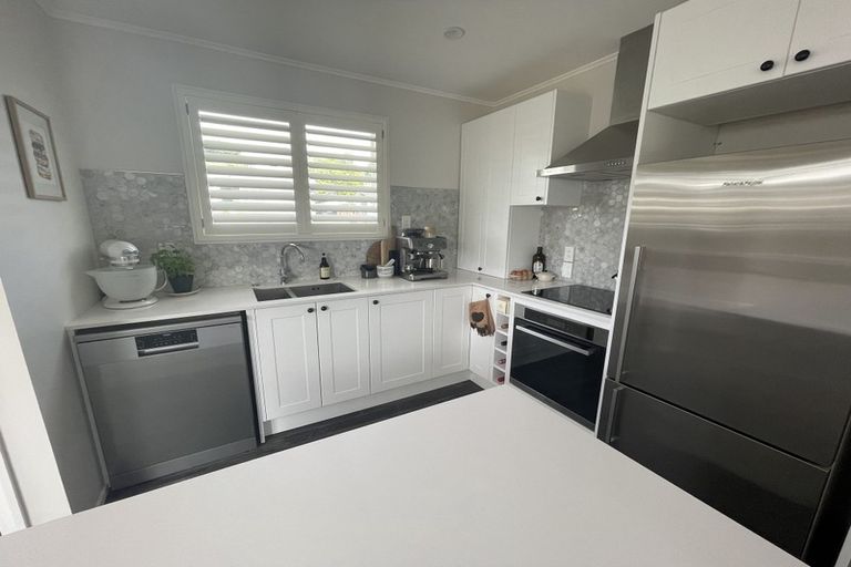 Photo of property in 71 Waipounamu Drive, Kelson, Lower Hutt, 5010