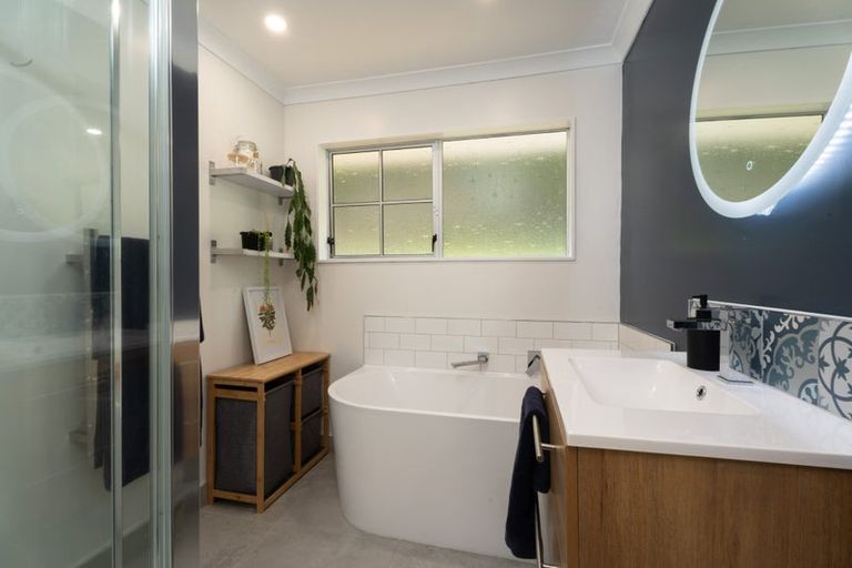 Photo of property in 9 Tralee Place, Johnsonville, Wellington, 6037