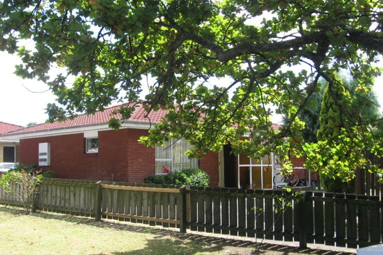 Photo of property in 4/10 Rata Street, New Lynn, Auckland, 0600