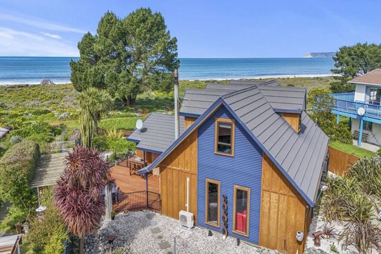 Photo of property in 196 Rarangi Beach Road, Rarangi, Blenheim, 7273