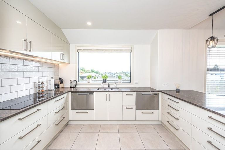 Photo of property in 45 Golf Vue Place, Castlecliff, Whanganui, 4501