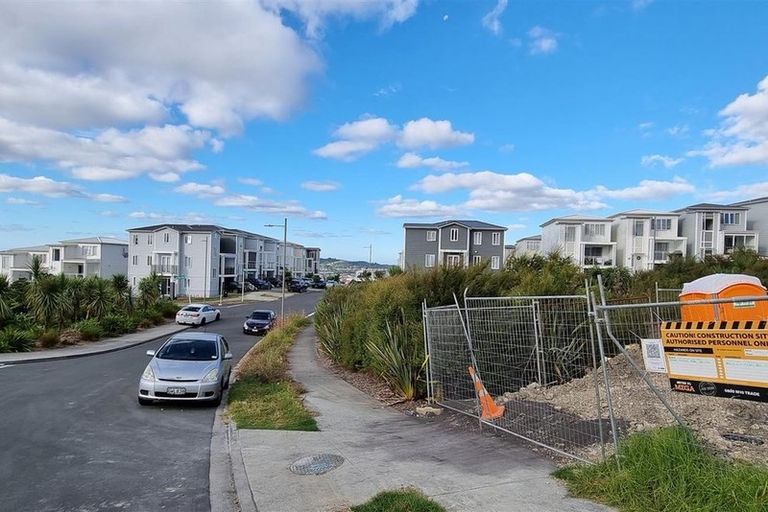 Photo of property in 70 Joseph Street, Flat Bush, Auckland, 2019