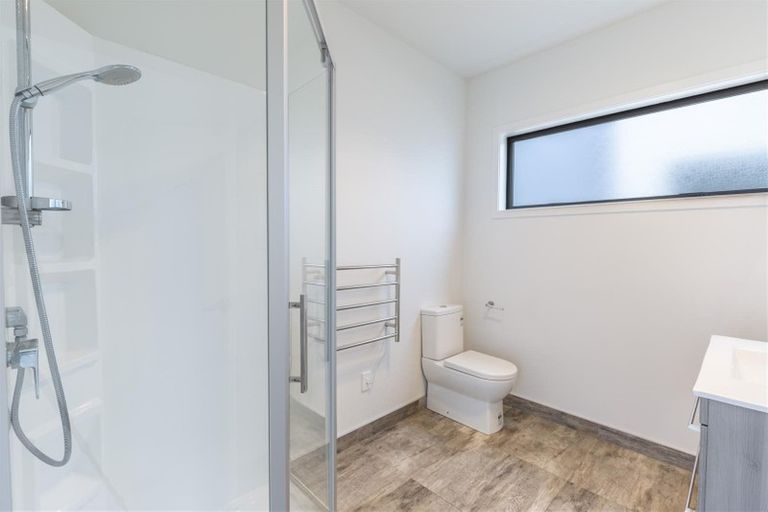 Photo of property in 31 Tapuwae Way, Mangere Bridge, Auckland, 2022