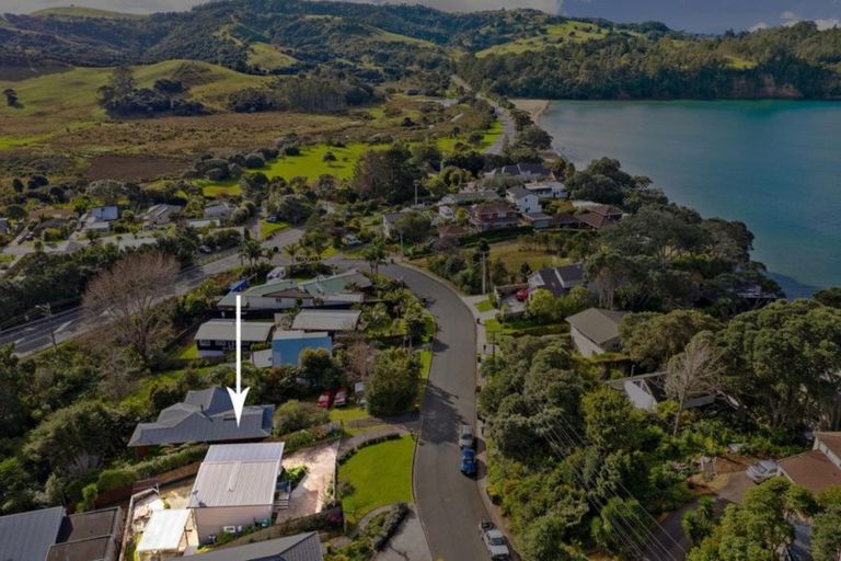 Photo of property in 20 Ocean View Road, Hatfields Beach, Orewa, 0931