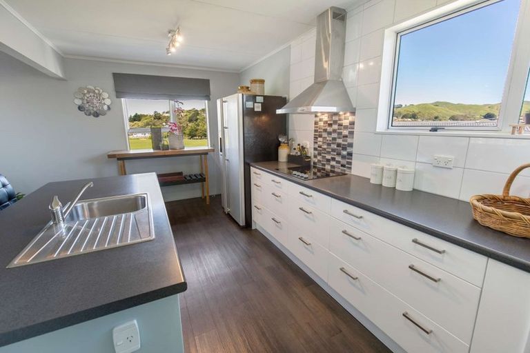 Photo of property in 40 Conclusion Street, Ascot Park, Porirua, 5024