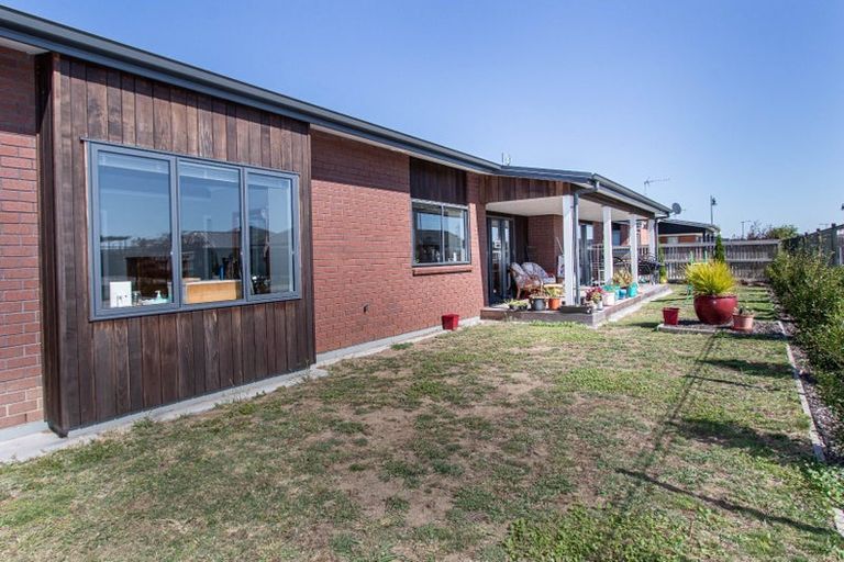 Photo of property in 42 Jarrett Terrace, Leamington, Cambridge, 3432