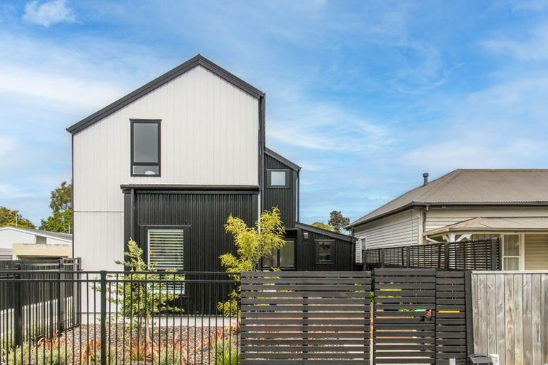 Photo of property in 211a Springfield Road, St Albans, Christchurch, 8014