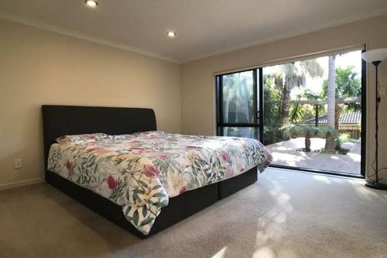 Photo of property in 19 Dressage Lane, Greenhithe, Auckland, 0632